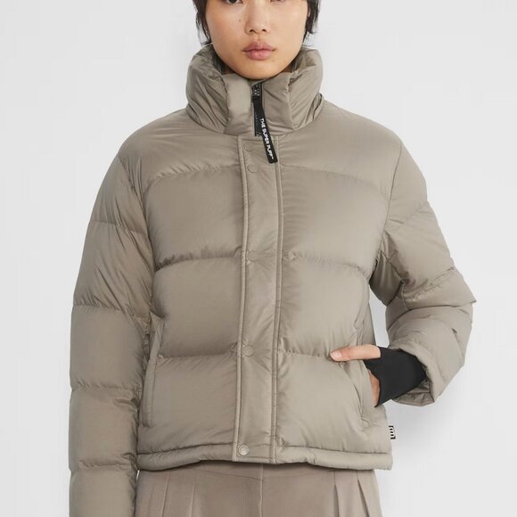 TNA The Super Puff Shorty - cliMATTE™ - X-Small, Modern Taupe, With Tag - Picture 2 of 6